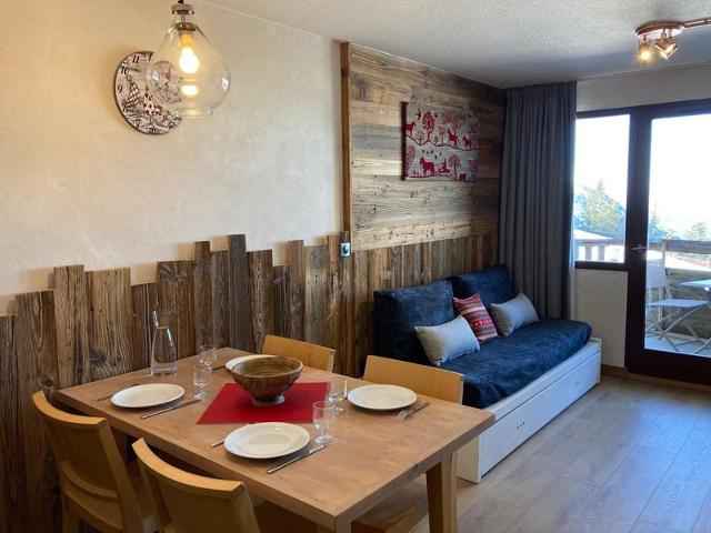 Très joli appartement rénové avec vue dégagée
