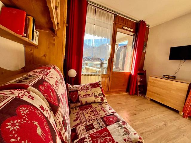 Studio agréable dans le centre du village