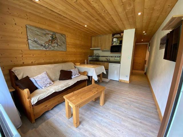 Studio cabine rénové proche village et pistes (SVY007)