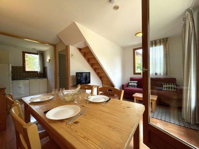 Chalets Du Soleil DEV200-000U2