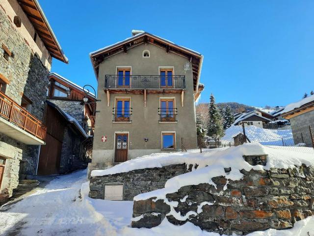 Chalet La Tarine